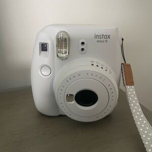Fujifilm Instax Mini 9 Instant Fuji Camera Smoky White Grey Polaroid Camera